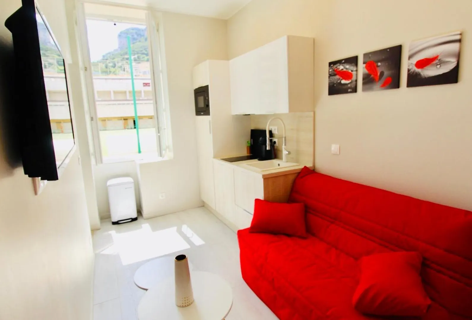 בוסוליי Cosy Studio Monaco